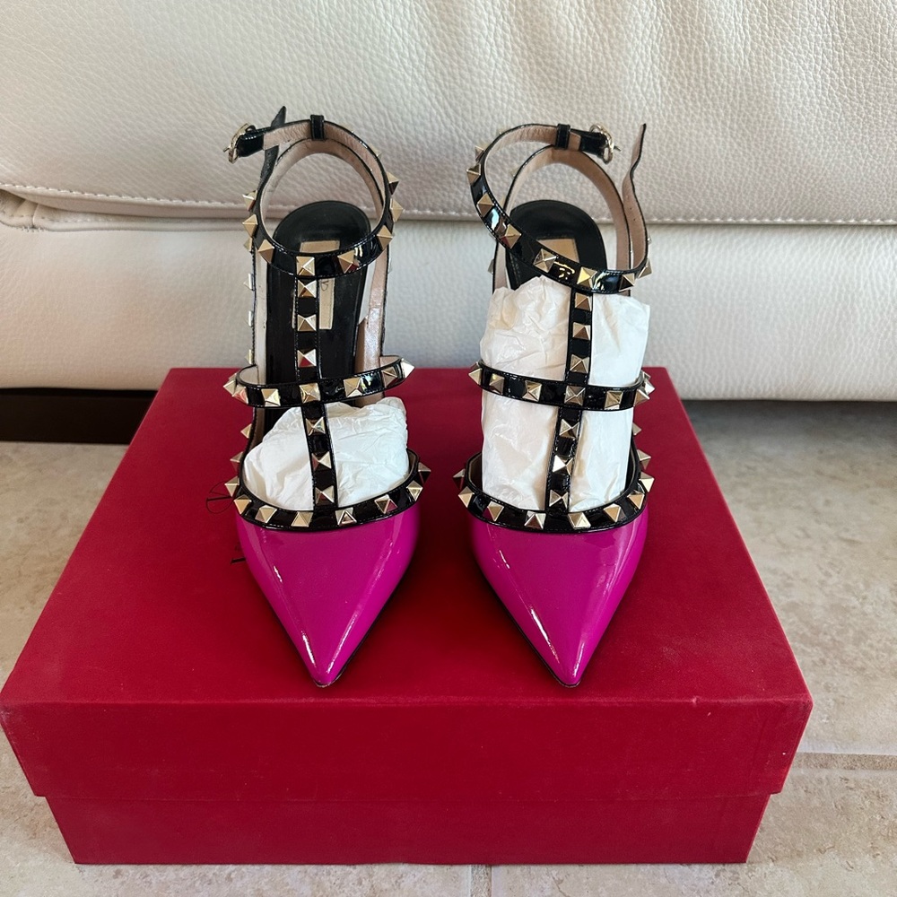 Valentino rockstud pumps